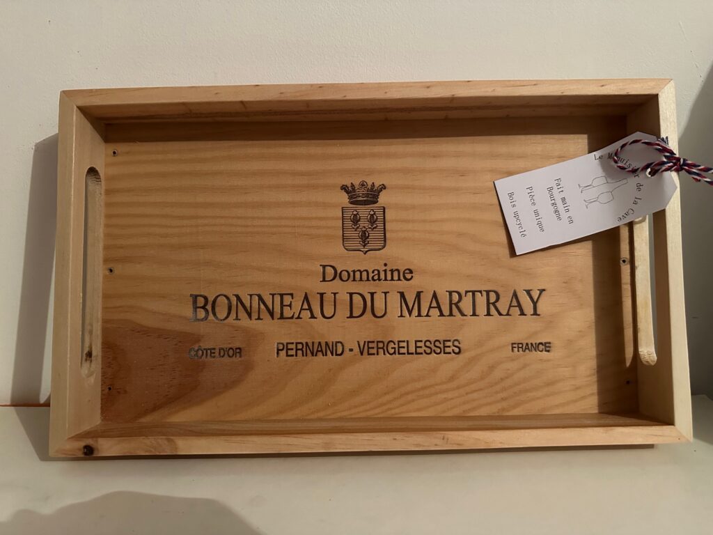 menuiserie plateau dégustation domaine bonneau du martray pernand vergellesses