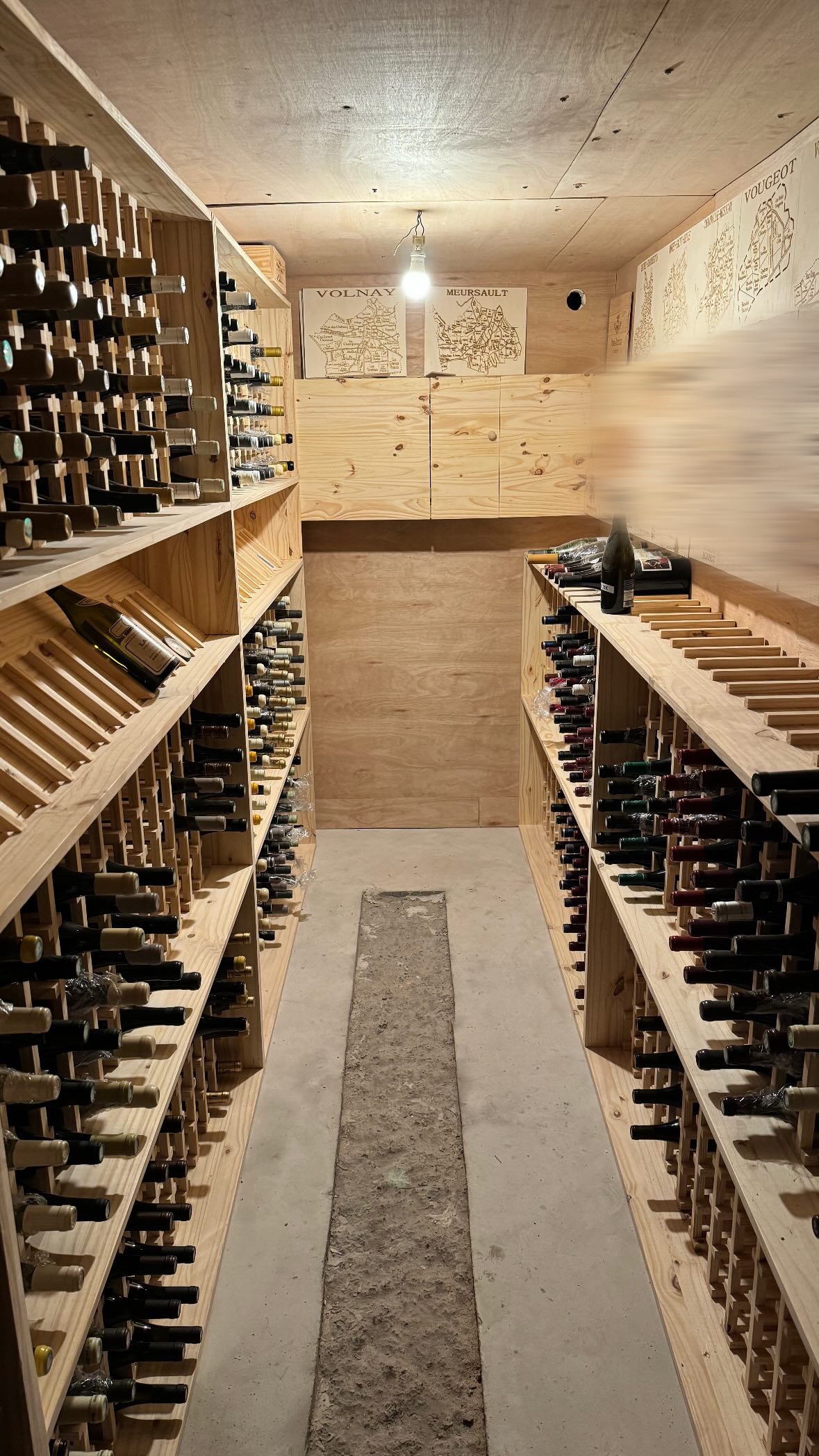 cave à vin wine cellar liège sur mesure