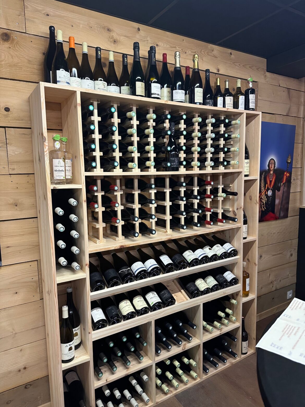 Meuble vin boutique – Nuits Saint Georges