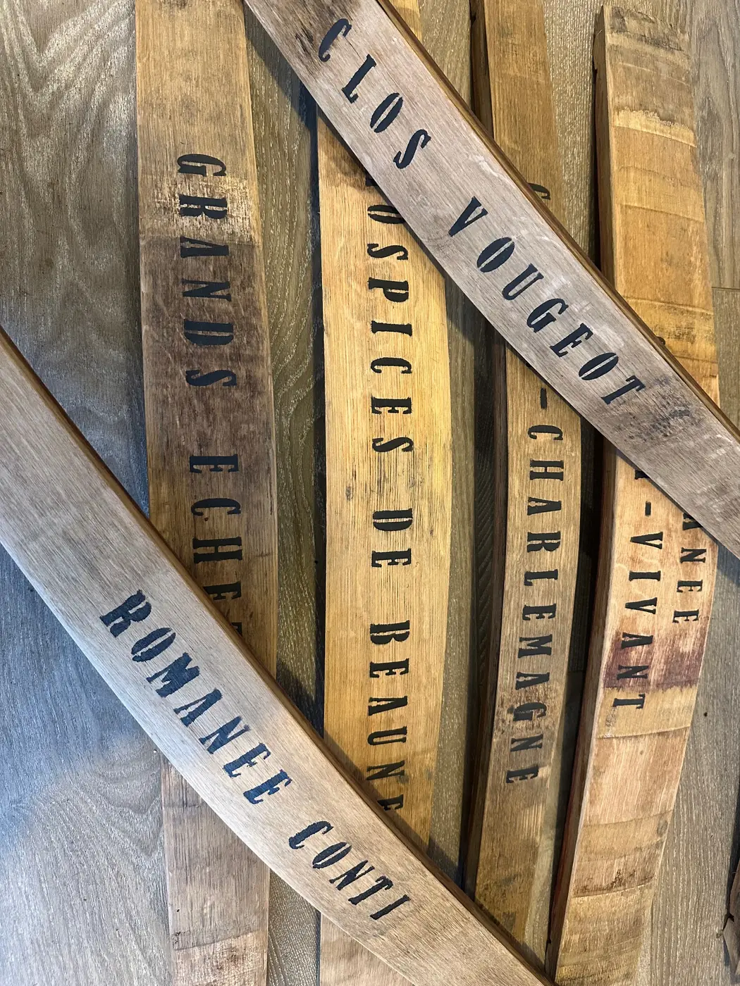 Douelle de tonneau peinte à la main – Décoration murale Bourgogne