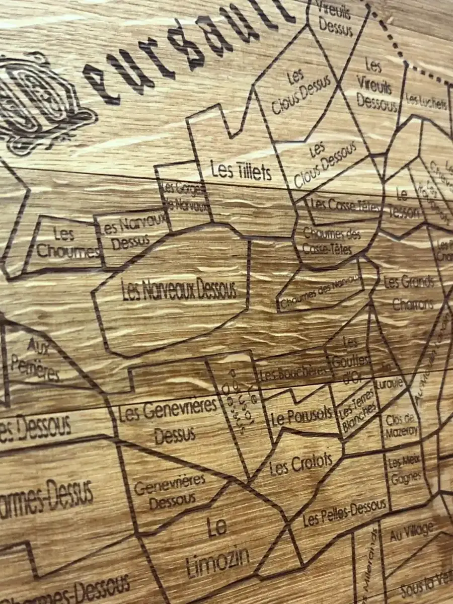 Planche apéritive XXL en fond de tonneau gravée Meursault Zoom
