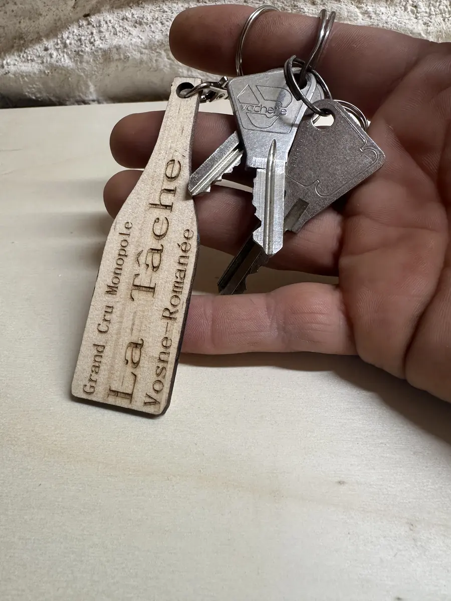 Porte-clés en bois de caisse de vin – Grands Crus et Premiers Crus de Bourgogne