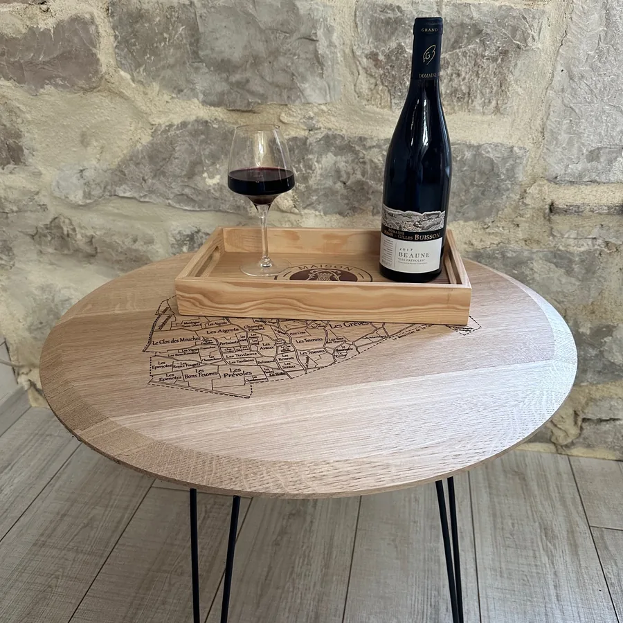 Table basse en fond de tonneau – Chêne et pieds épingle