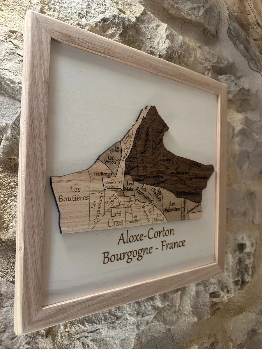 Tableau décoratif 3D en bois du village de Aloxe Corton