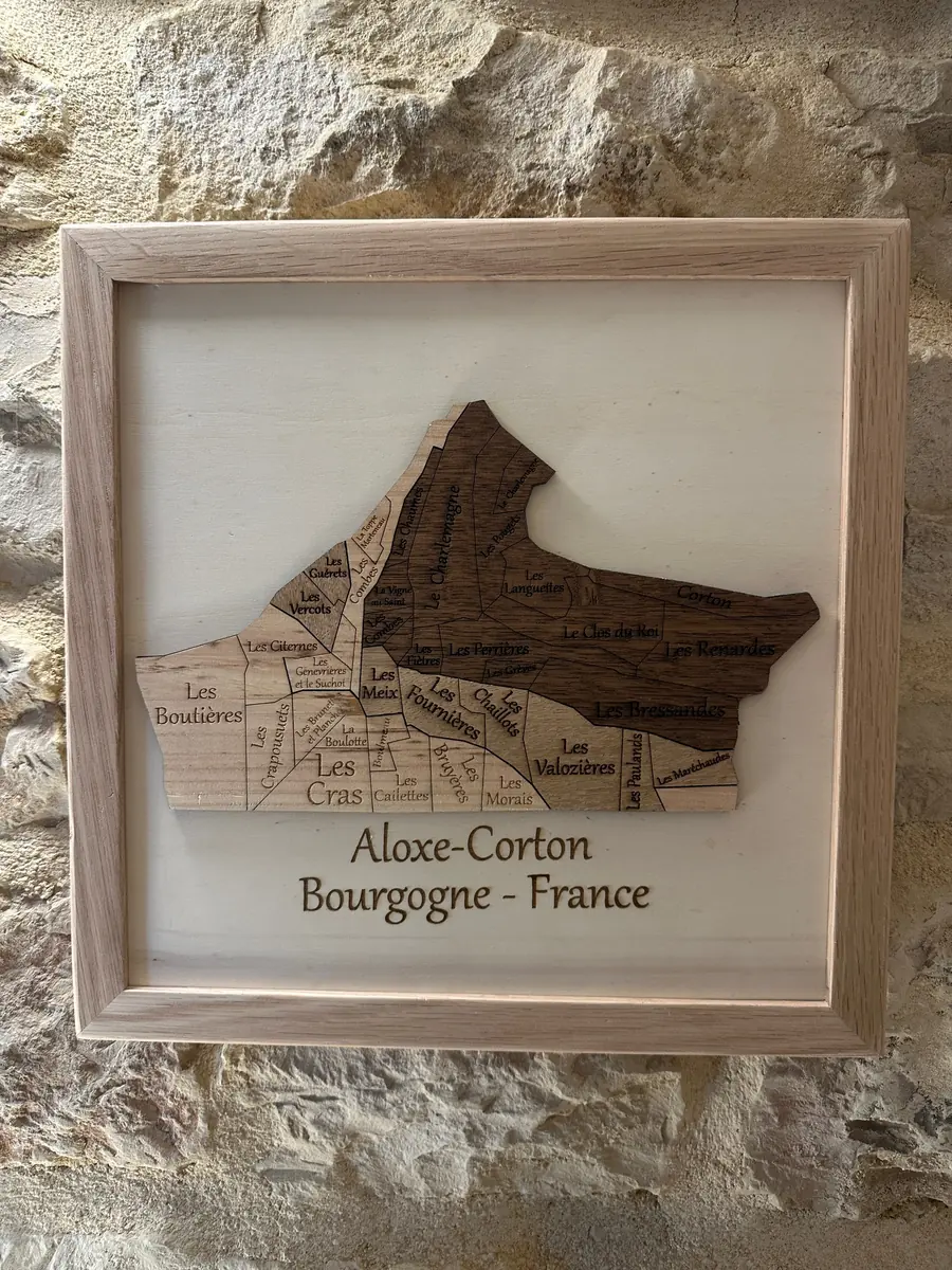 Tableau décoratif 3D en bois du village de Aloxe Corton